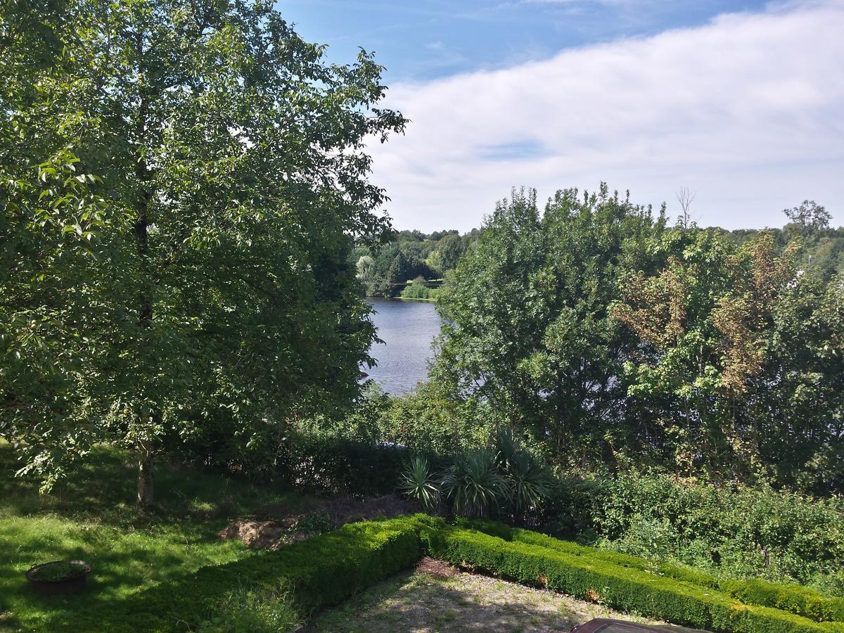 13 Bees Bed and Breakfast Confolens Exteriör bild