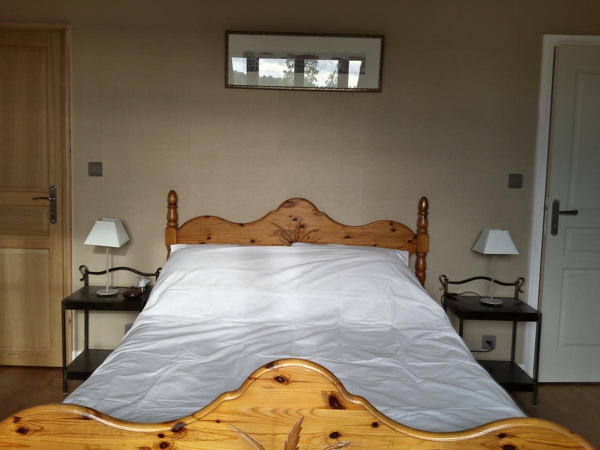 13 Bees Bed and Breakfast Confolens Exteriör bild