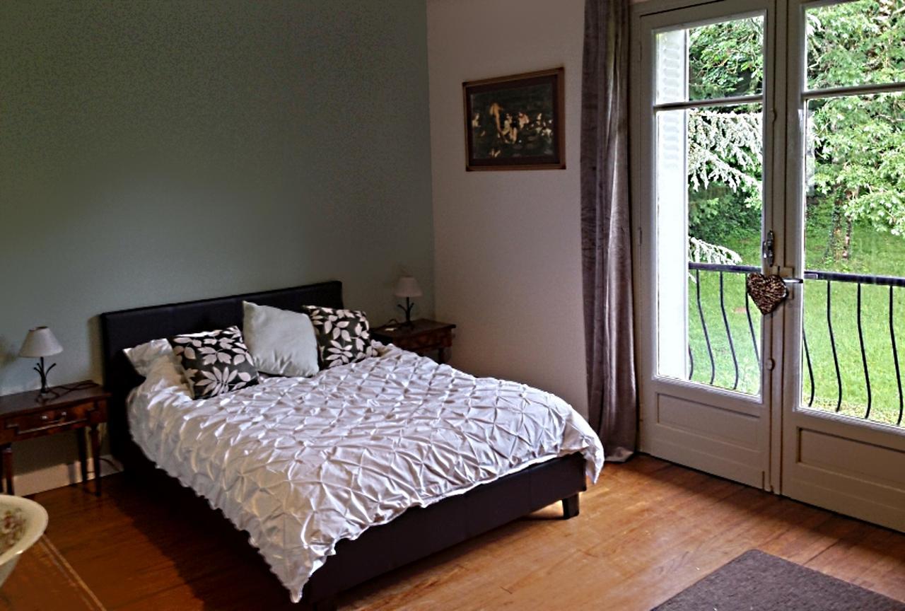 13 Bees Bed and Breakfast Confolens Exteriör bild