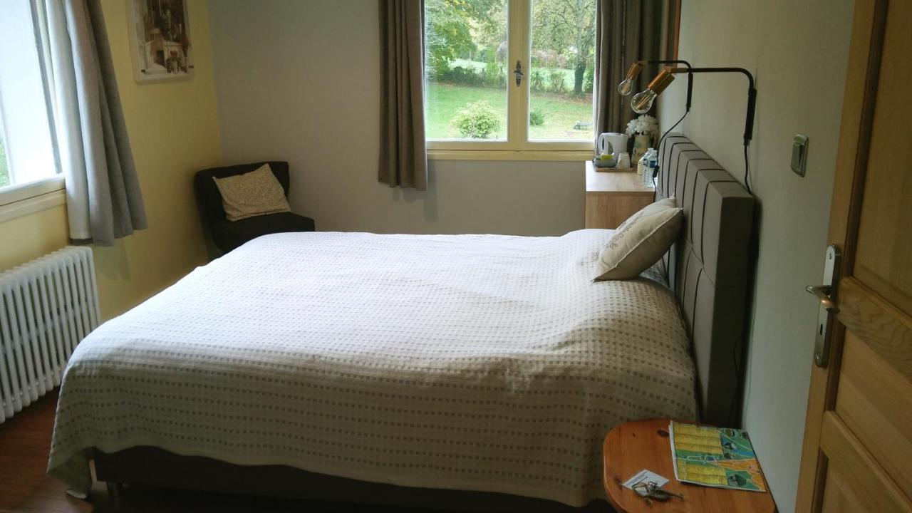 13 Bees Bed and Breakfast Confolens Exteriör bild